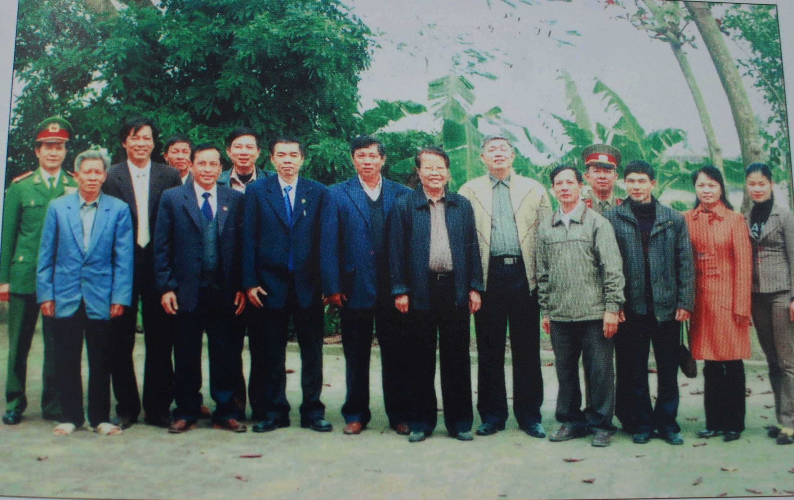 Anh-tin-bai
